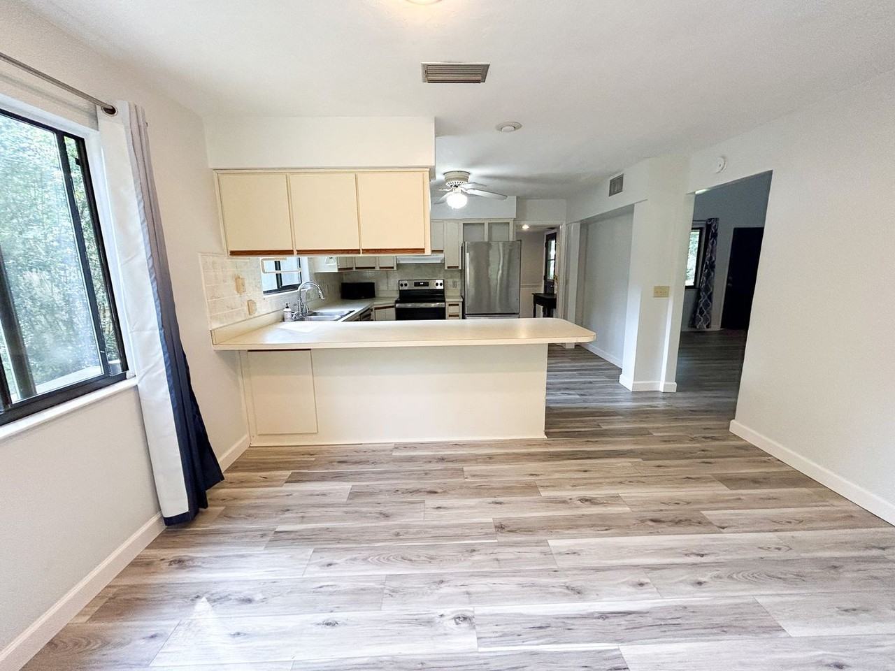 1824 Sw 35th Ave - Photo 5 of 41