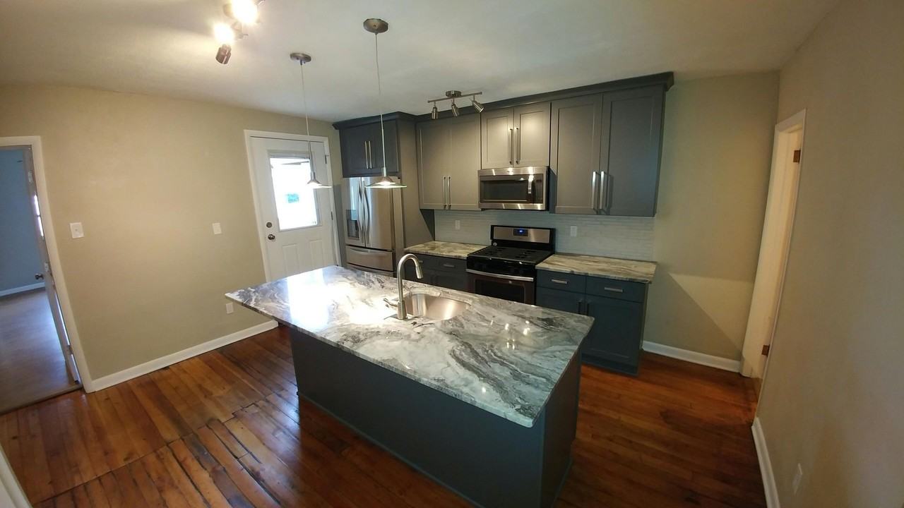 2511 Leticoe St - Photo 3 of 19