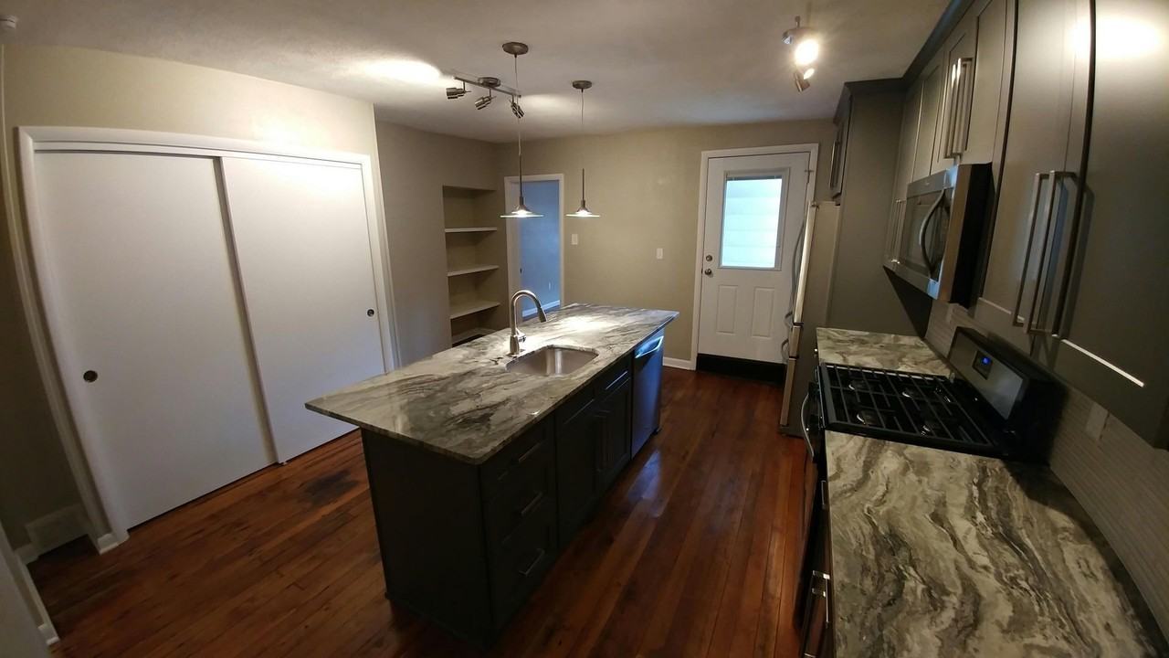 2511 Leticoe St - Photo 5 of 19