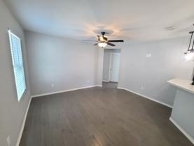 MOVE IN SPECIAL! 2Bed/2Bath/Water Included! Conveniently located off Expressway in Harlingen! - Photo 1 of 1