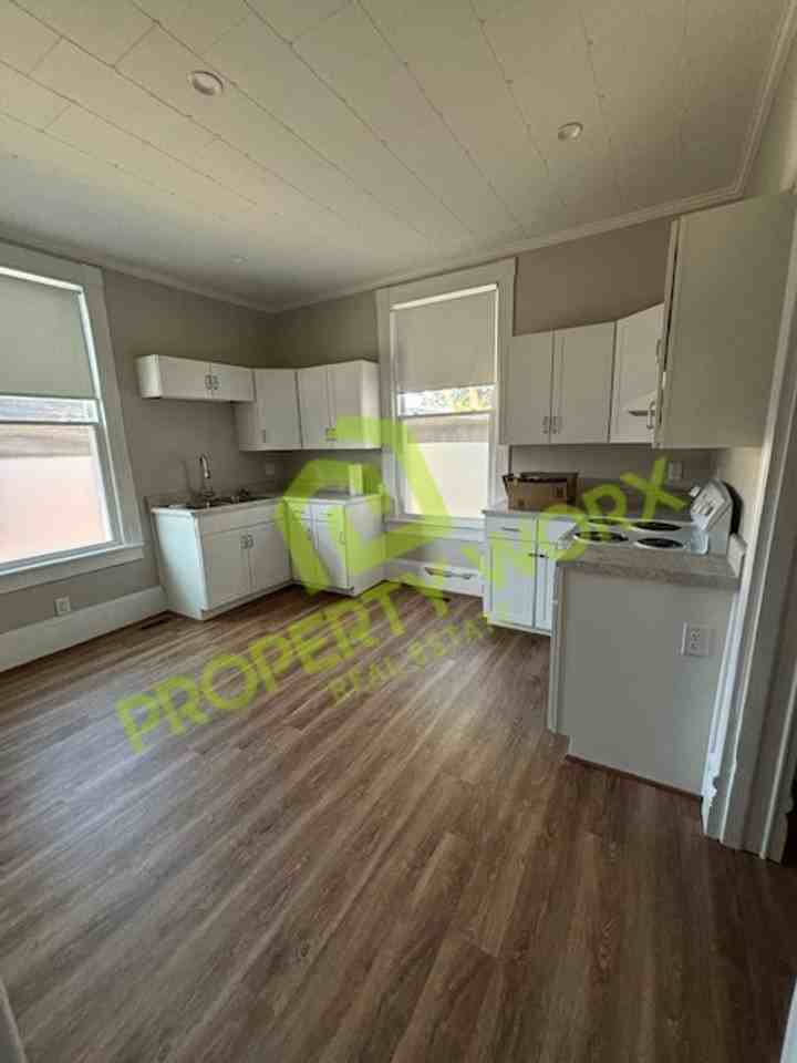 116B S Boddie St - Photo 5 of 12