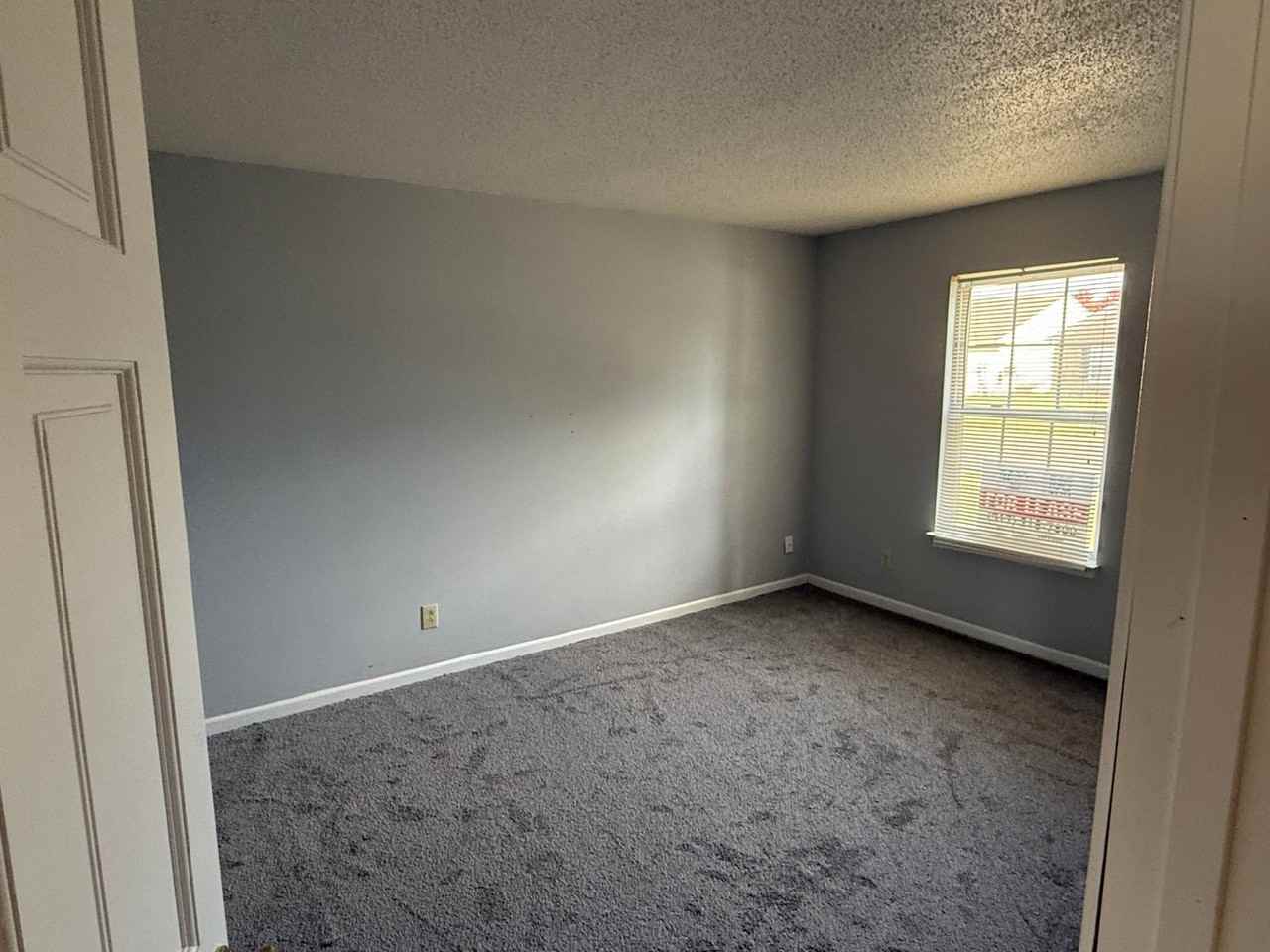 8832 Taggart Dr - Photo 3 of 29
