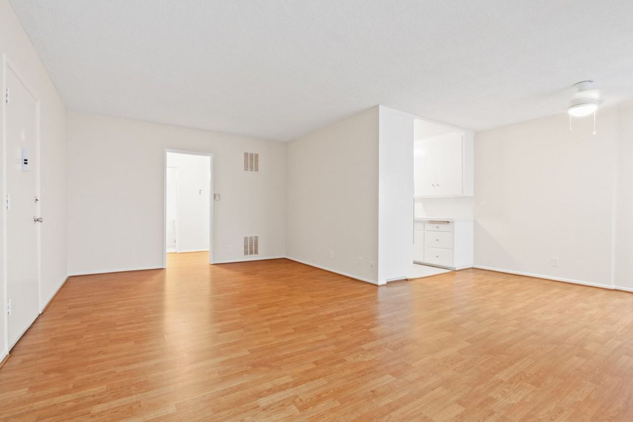 828 6th Street in Santa Monica - Photo 2 of 8