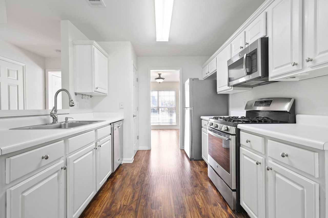 710 Wamock Dr - Photo 4 of 21