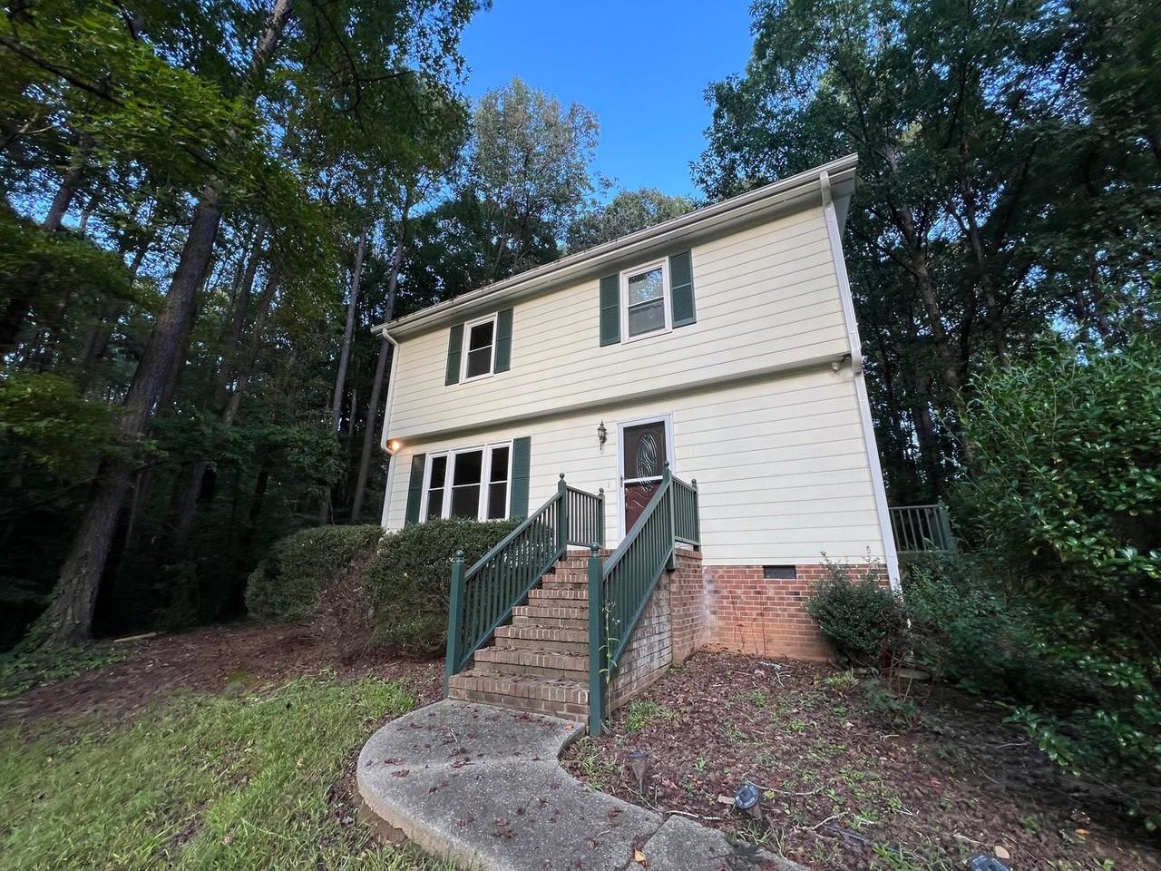 7504 Post Oak Rd - Photo 2 of 27