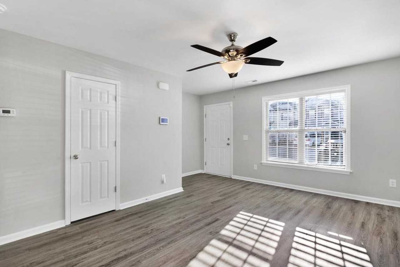 413 Caldwell Loop - Photo 3 of 20