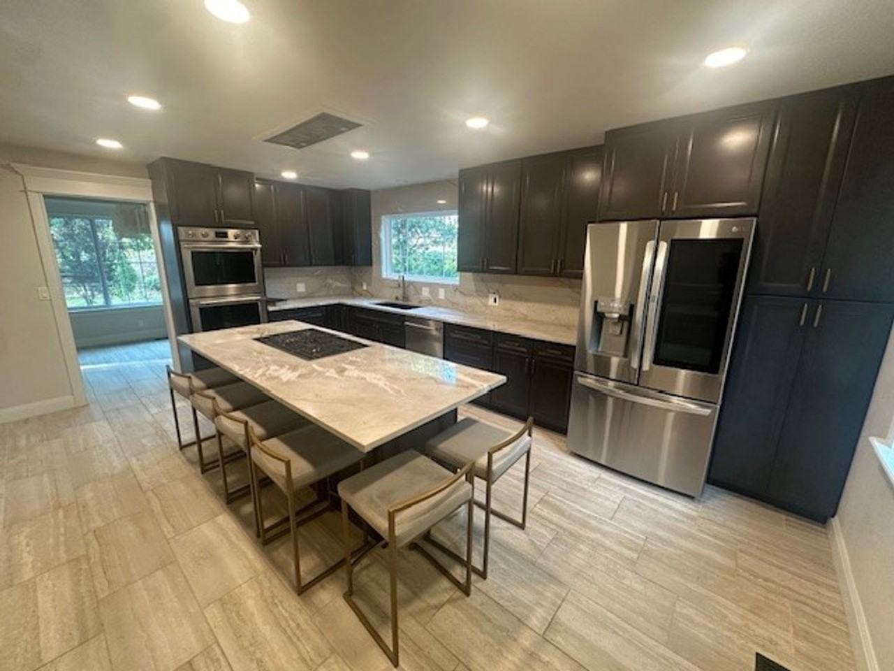 12211 S 102nd East Ave - Photo 4 of 23