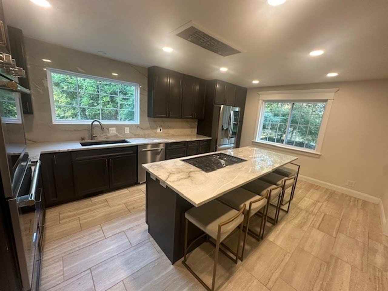 12211 S 102nd East Ave - Photo 5 of 23