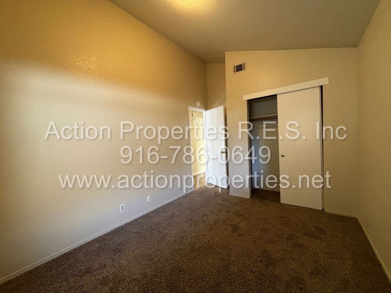 1328 Puebla Way - Photo 6 of 15