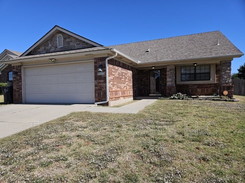 10212 Jetty Ct - Photo 2 of 16