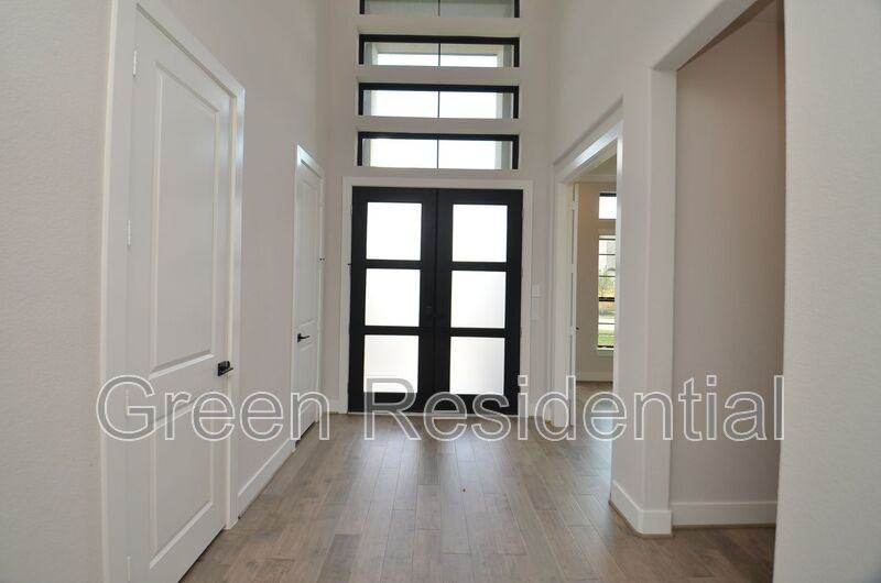 4919 Southpoint Way - Photo 3 of 39