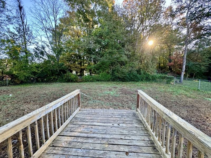 4406 Southern Webbing Mill Rd - Photo 2 of 10