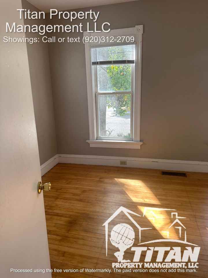 1136 High Avenue - Photo 2 of 9
