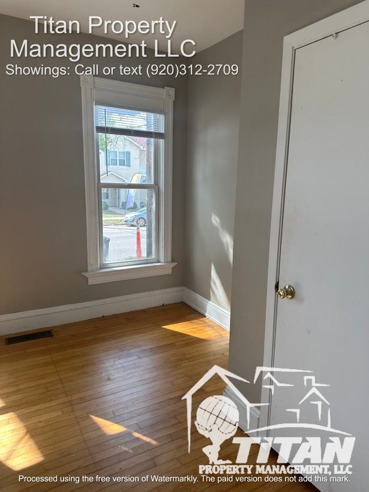 1136 High Avenue - Photo 3 of 9