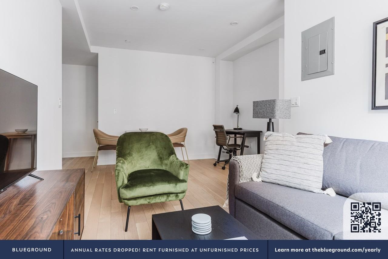 160 East 48th Street - Photo 4 of 35