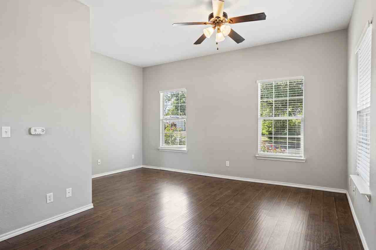 110 Glover St Apt A #A - Photo 3 of 17