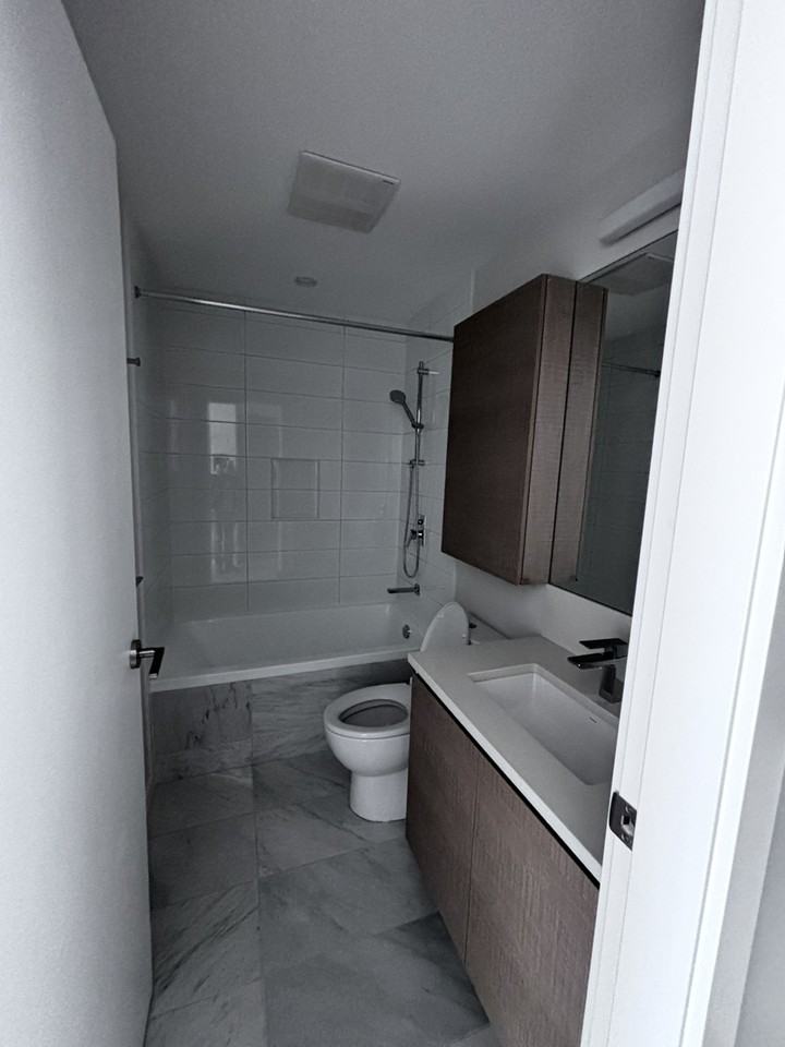 4168 Lougheed Hwy - Photo 6 of 11