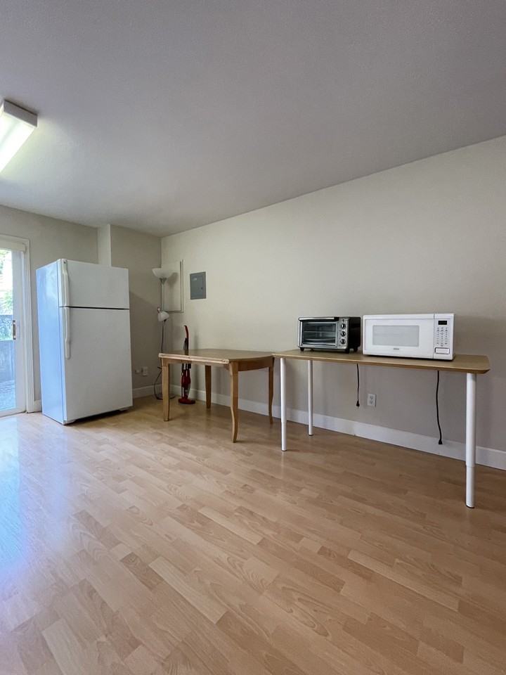 1083 West 58th Avenue - Photo 2 of 17