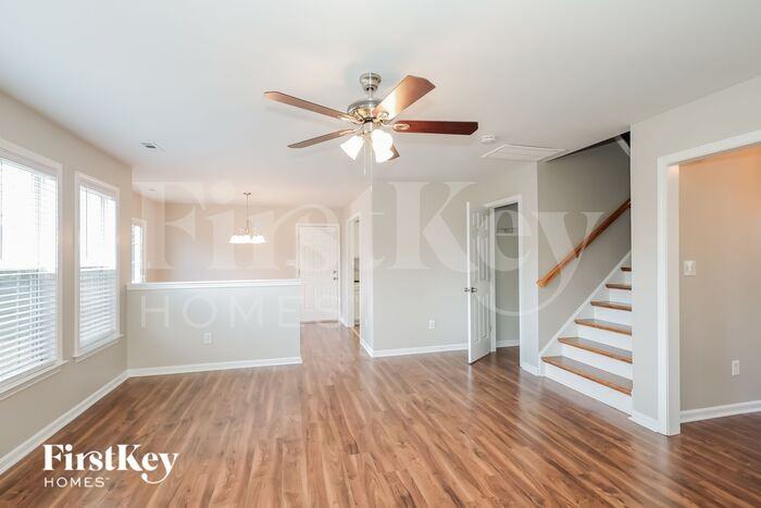 237 Autumn Woods Blvd - Photo 3 of 15