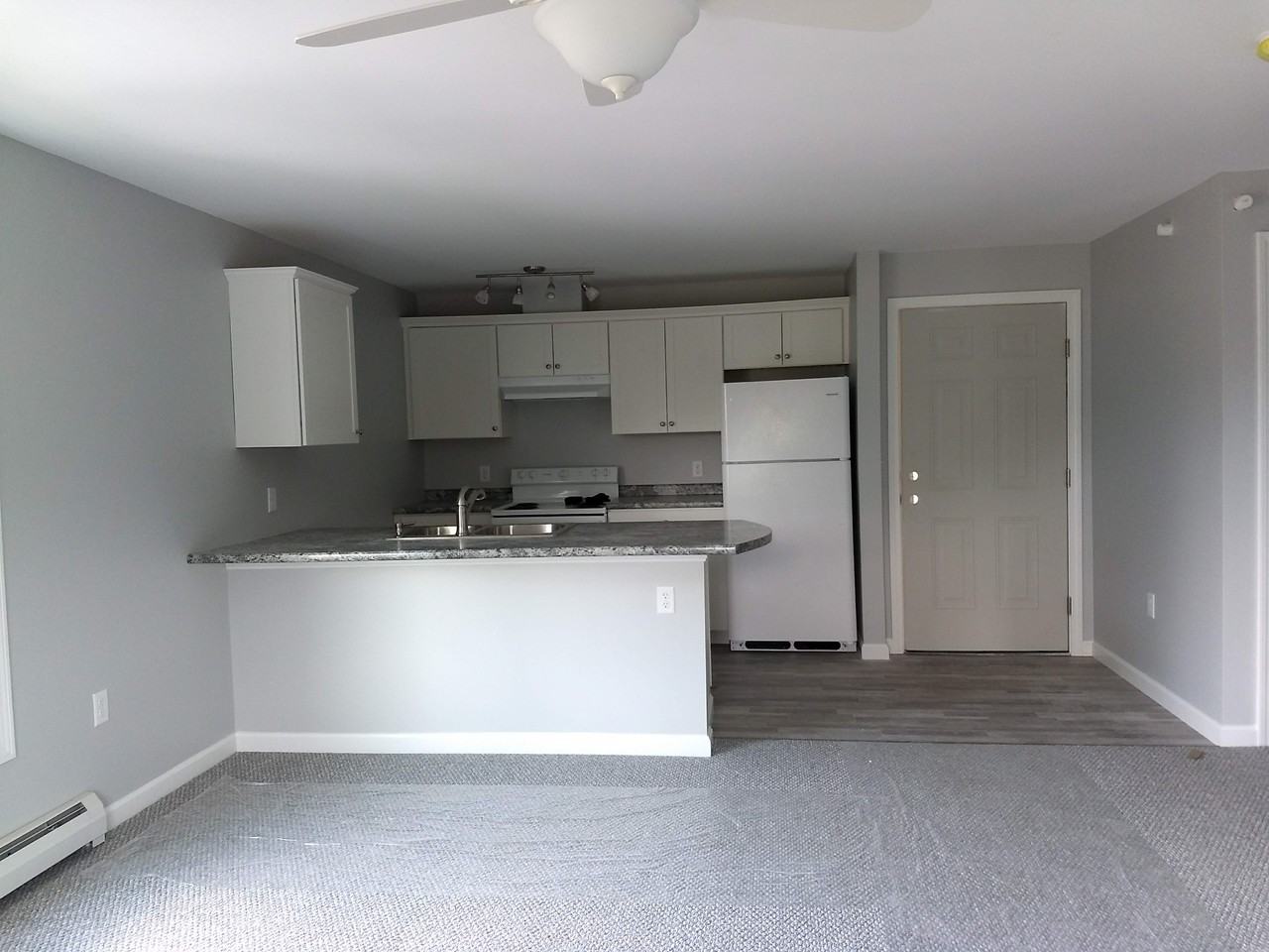 7 Sherman Cir #308 - Photo 4 of 13