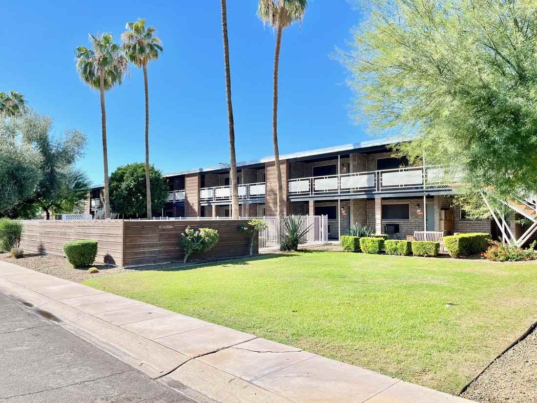 4020 N Parkway Ave #11 - Photo 4 of 29