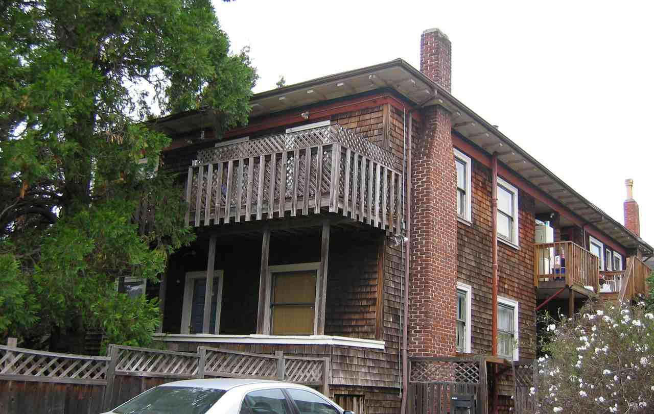 2937 Hillegass Ave - Photo 3 of 15