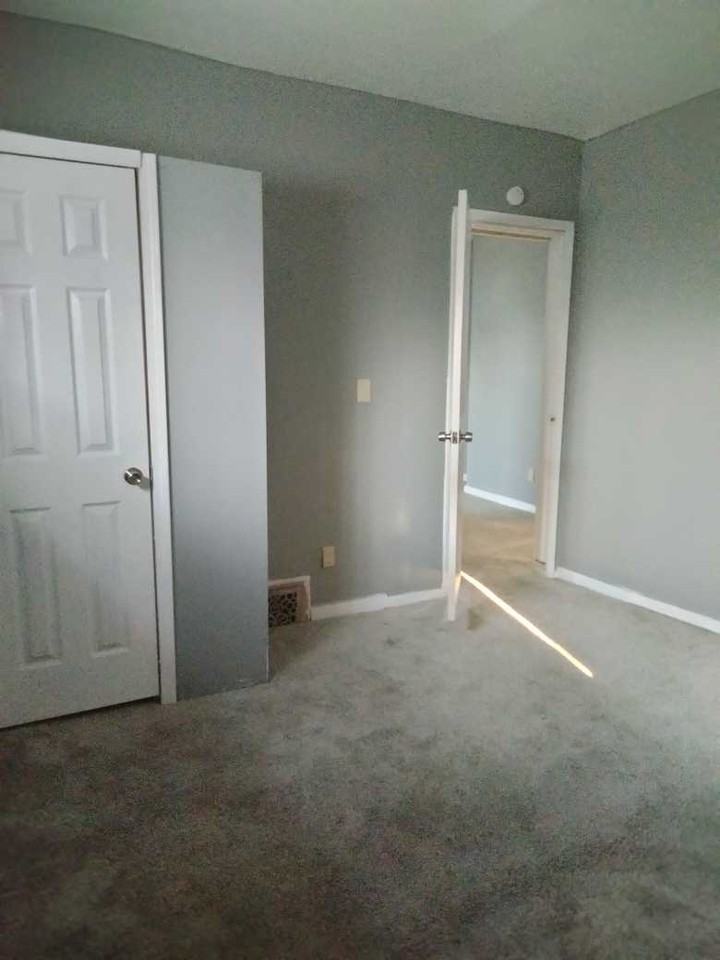 5203 25th St #5207 - Photo 2 of 8