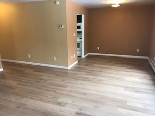 915 7th Ave #4 - Photo 4 of 14