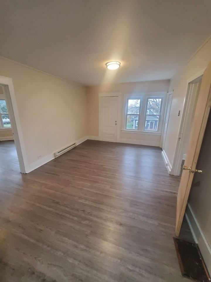 6603 23rd Ave. (Duplex) - Photo 3 of 5