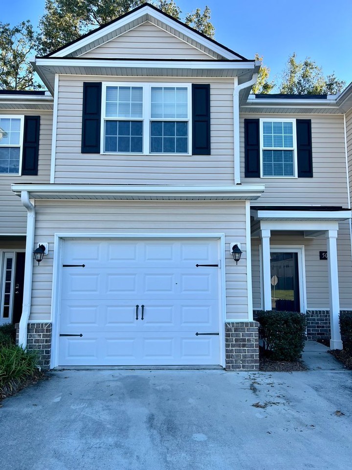 507 Ferguson Ln - Photo 3 of 25