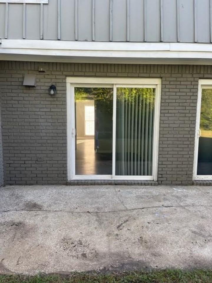 1601 Whisperwood Street - Photo 3 of 19