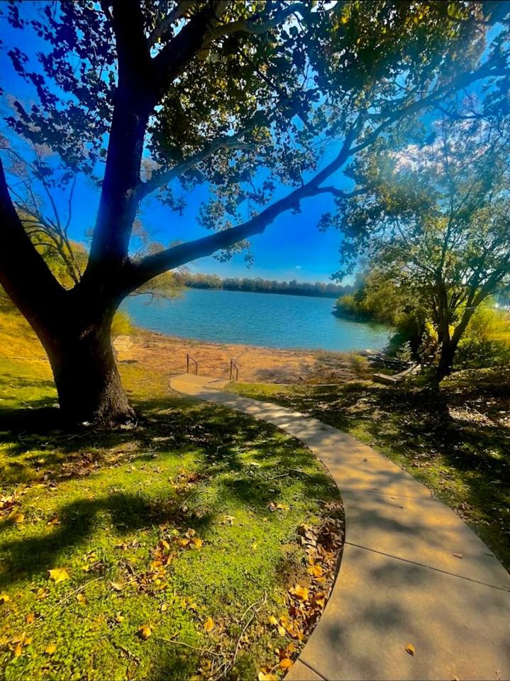 519 W. 27th St. South - Photo 2 of 50