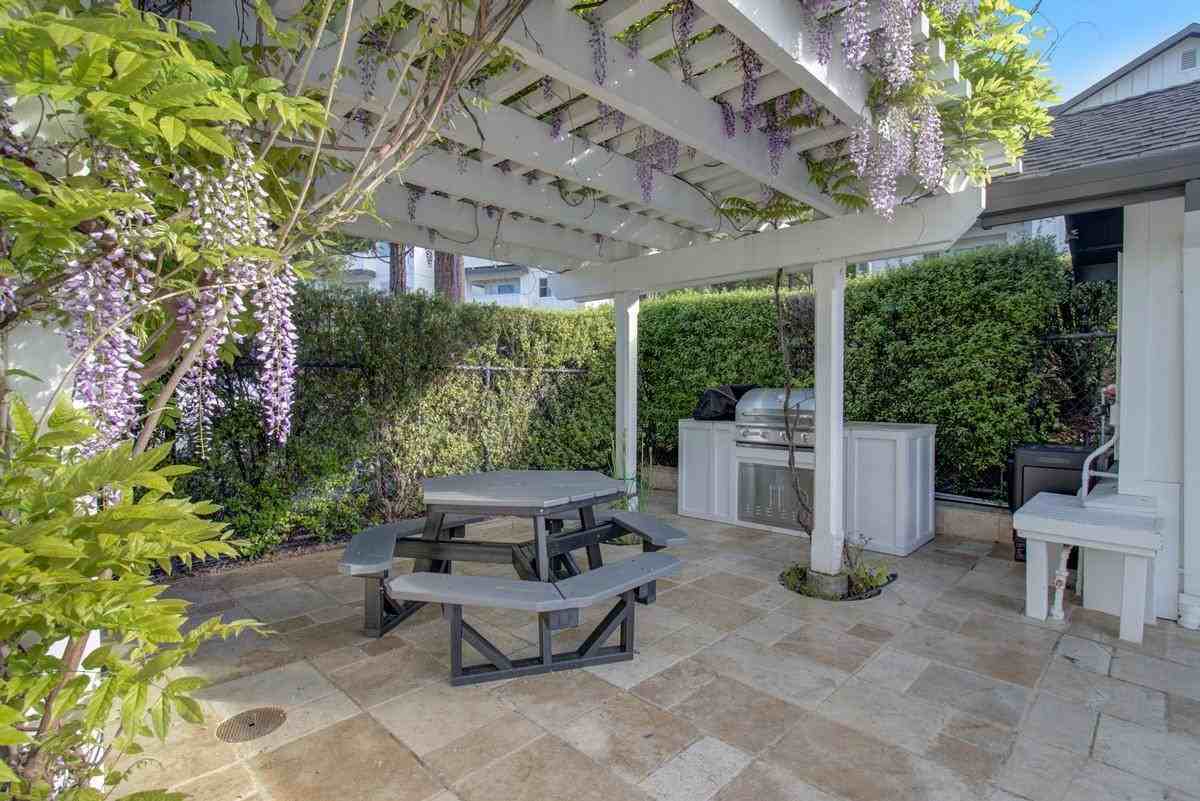 20 North Ave - Photo 2 of 40