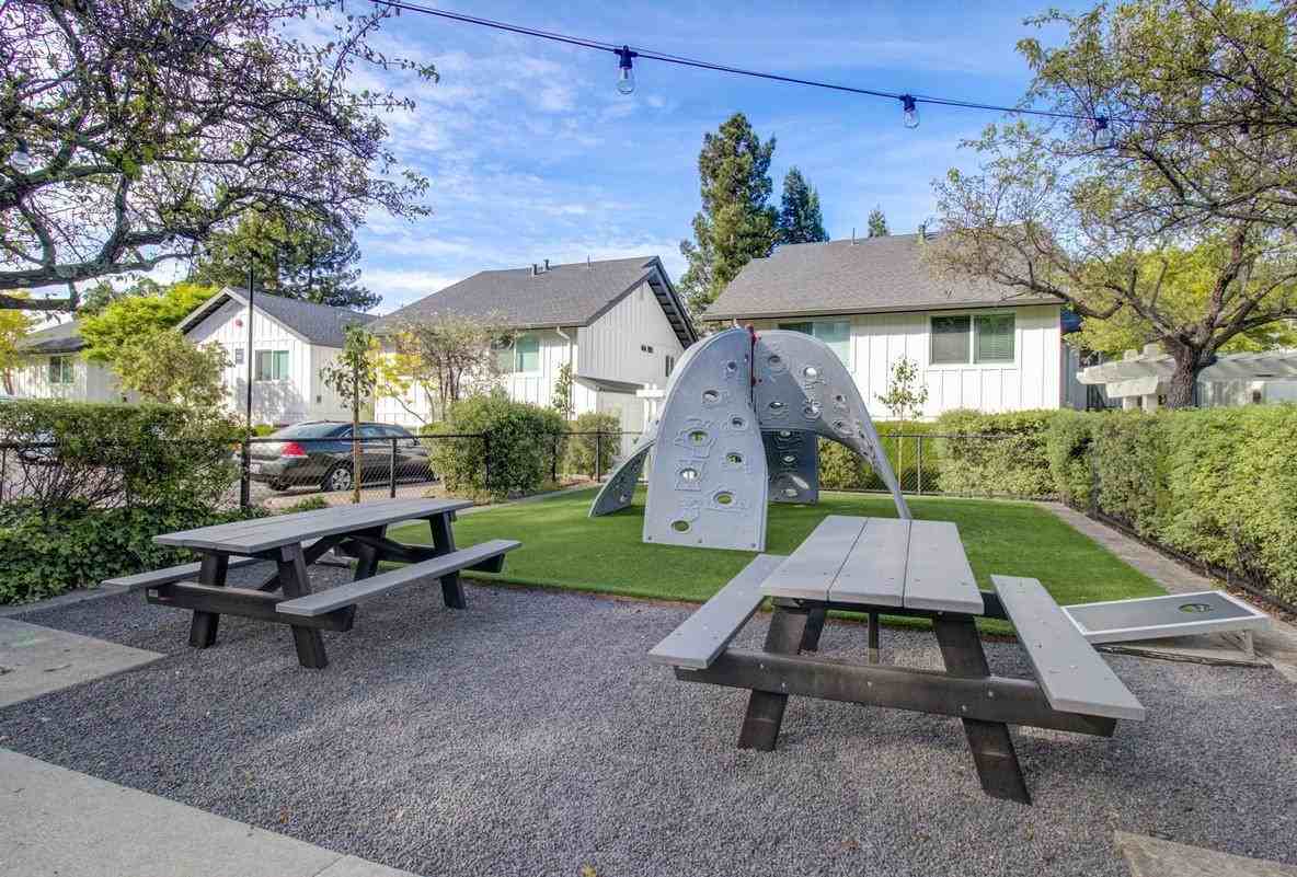 20 North Ave - Photo 6 of 40