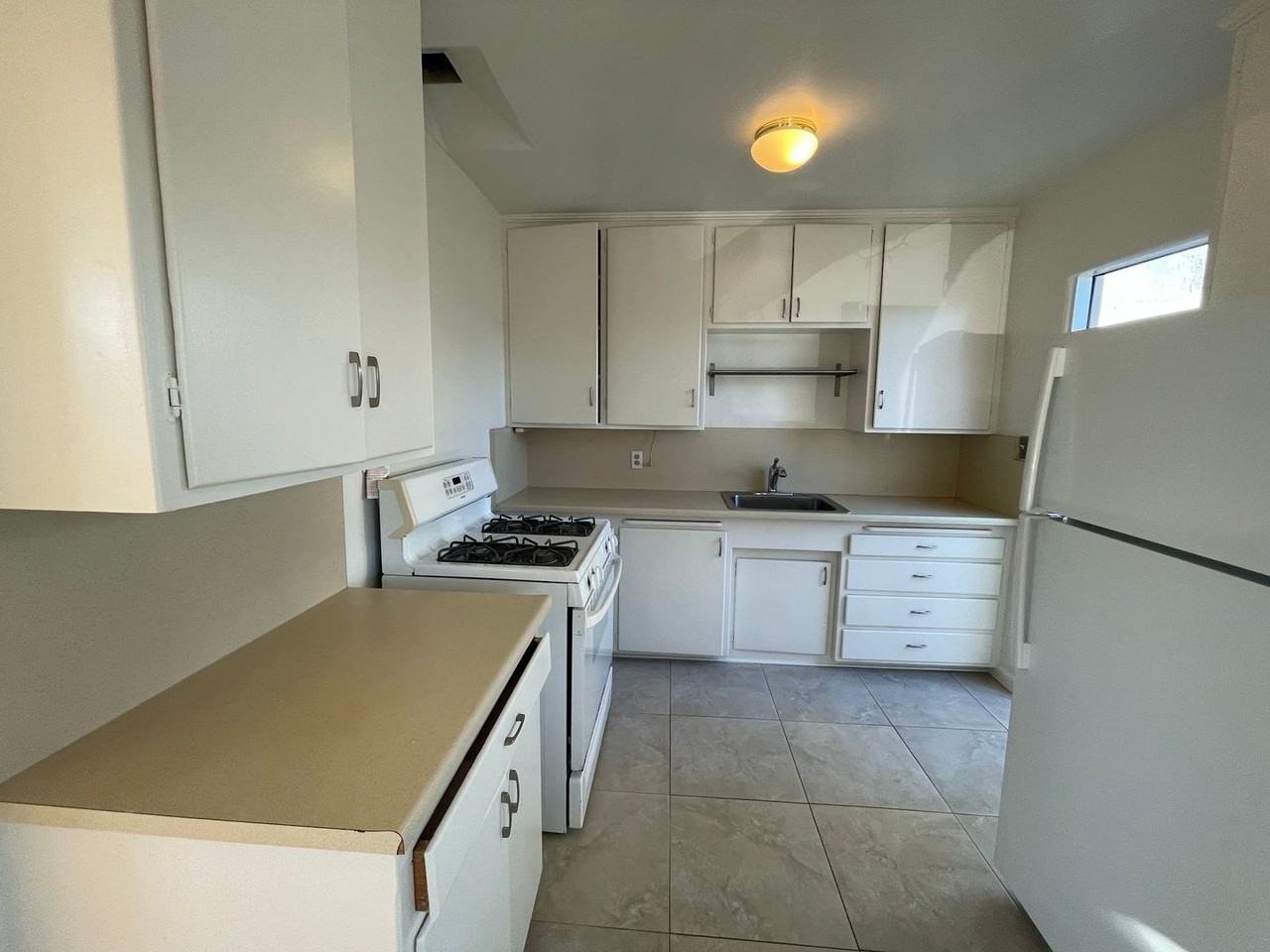 5120 Cape May Ave - Photo 7 of 20