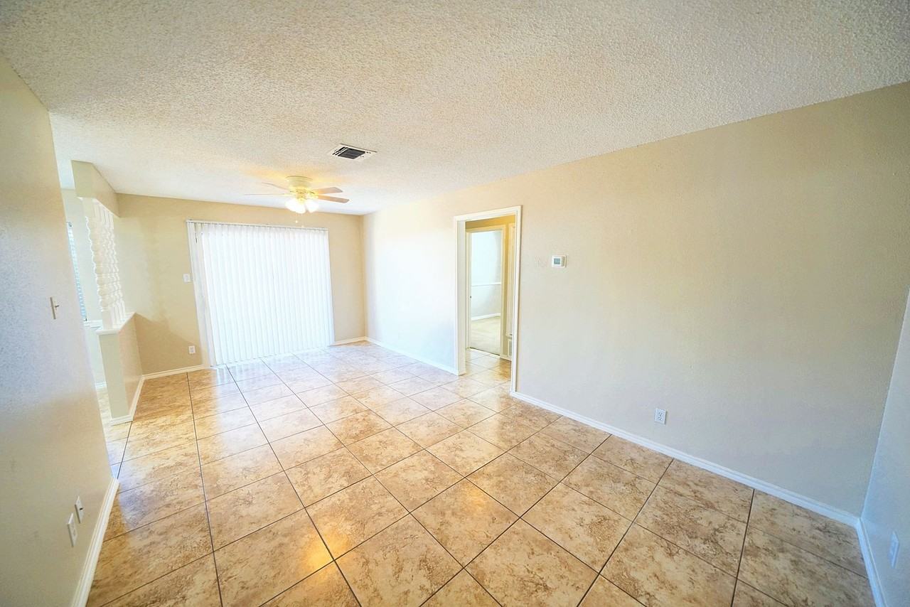 225 Linda Ct - Photo 7 of 35