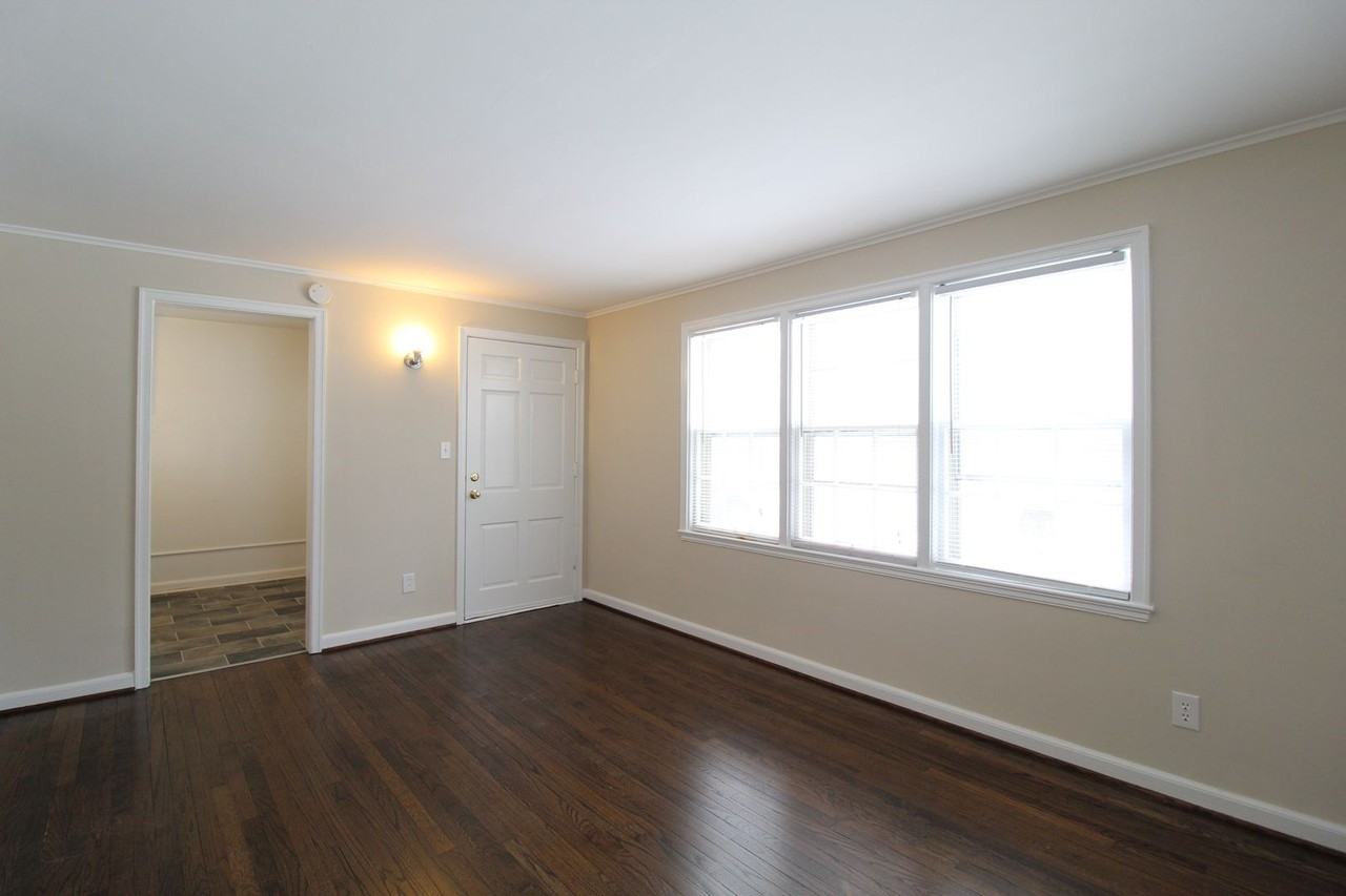 607 E Glendale St - Photo 3 of 7