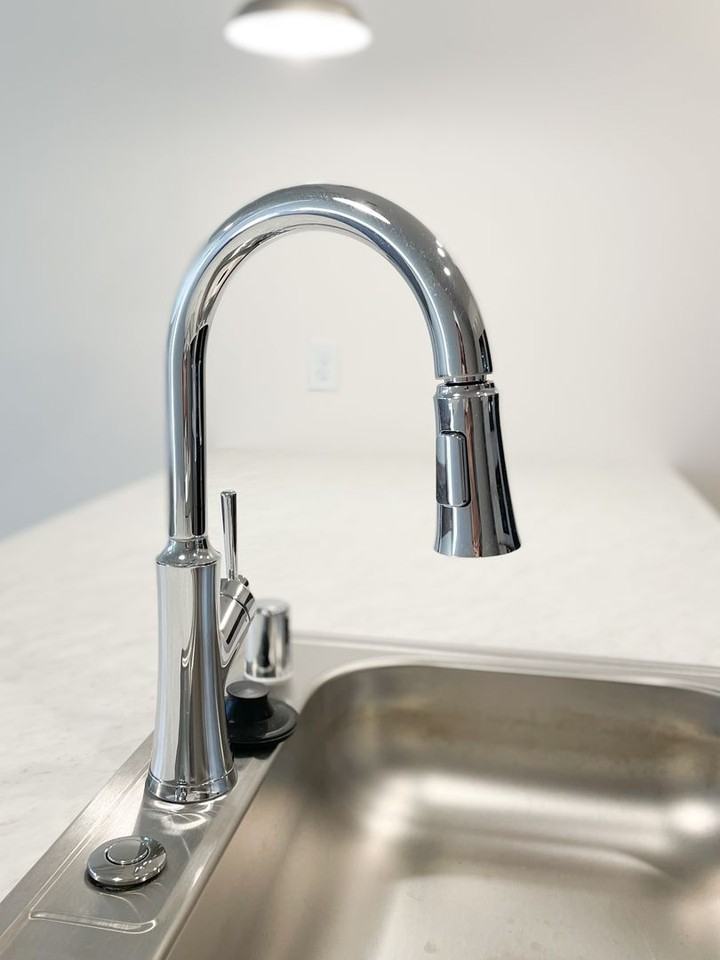 Gateway Lofts IV - Photo 4 of 8