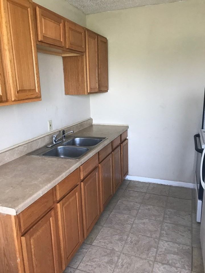 Rosemont Apartments - Photo 3 of 9