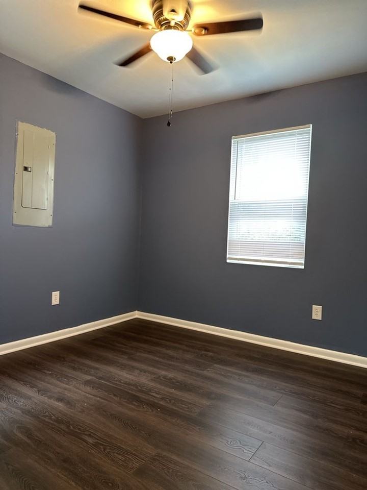 2516 Kensington Dr E - Photo 7 of 13