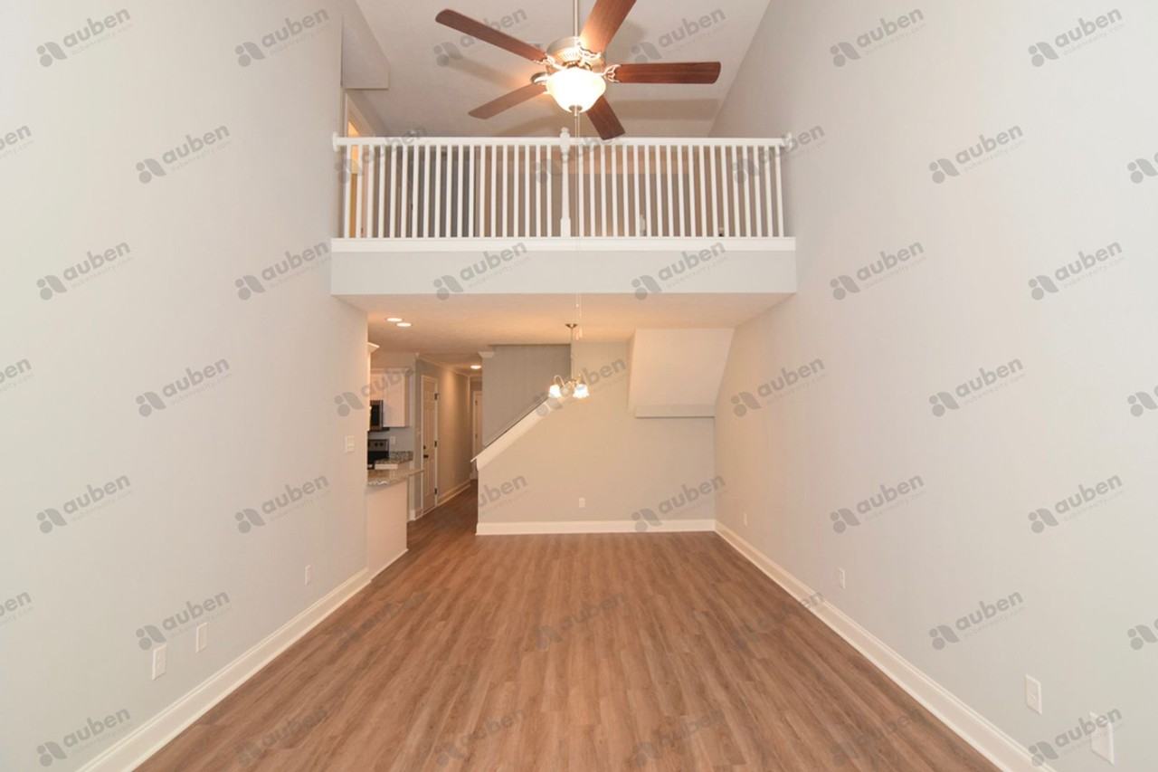 724 Leela Ct - Photo 3 of 38