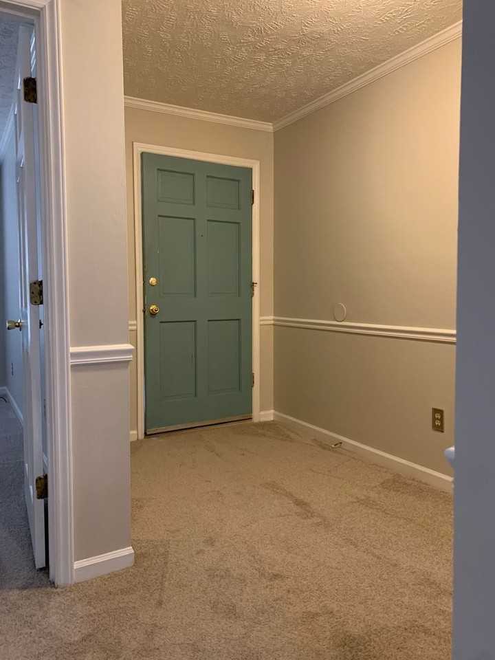 5805 Tuckertown Ln - Photo 4 of 21