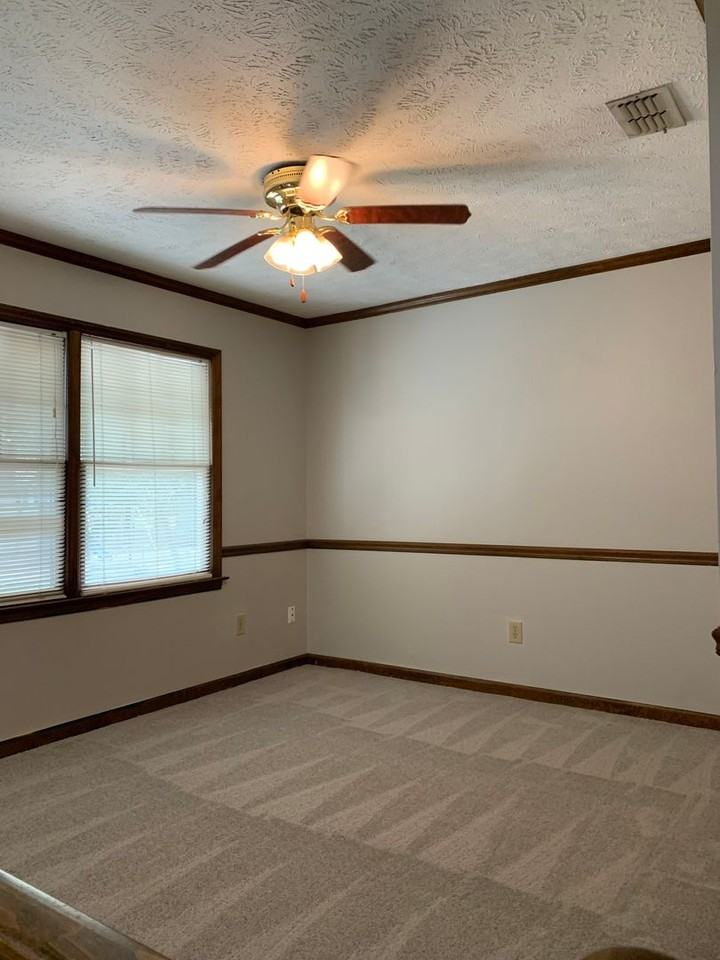 5805 Tuckertown Ln - Photo 7 of 21