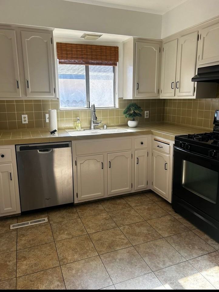 6515 N Orchard St - Photo 4 of 20