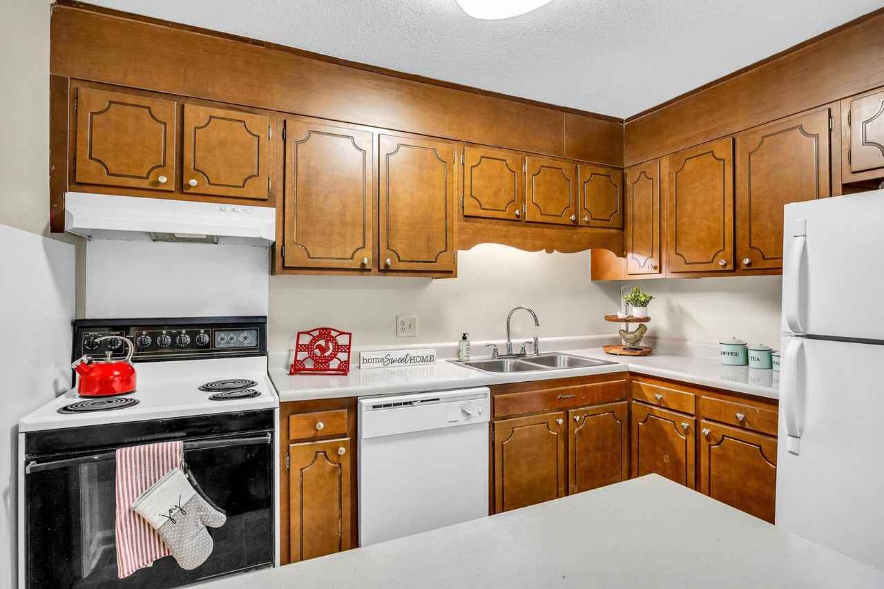 207 Northpoint Ave #G - Photo 7 of 15