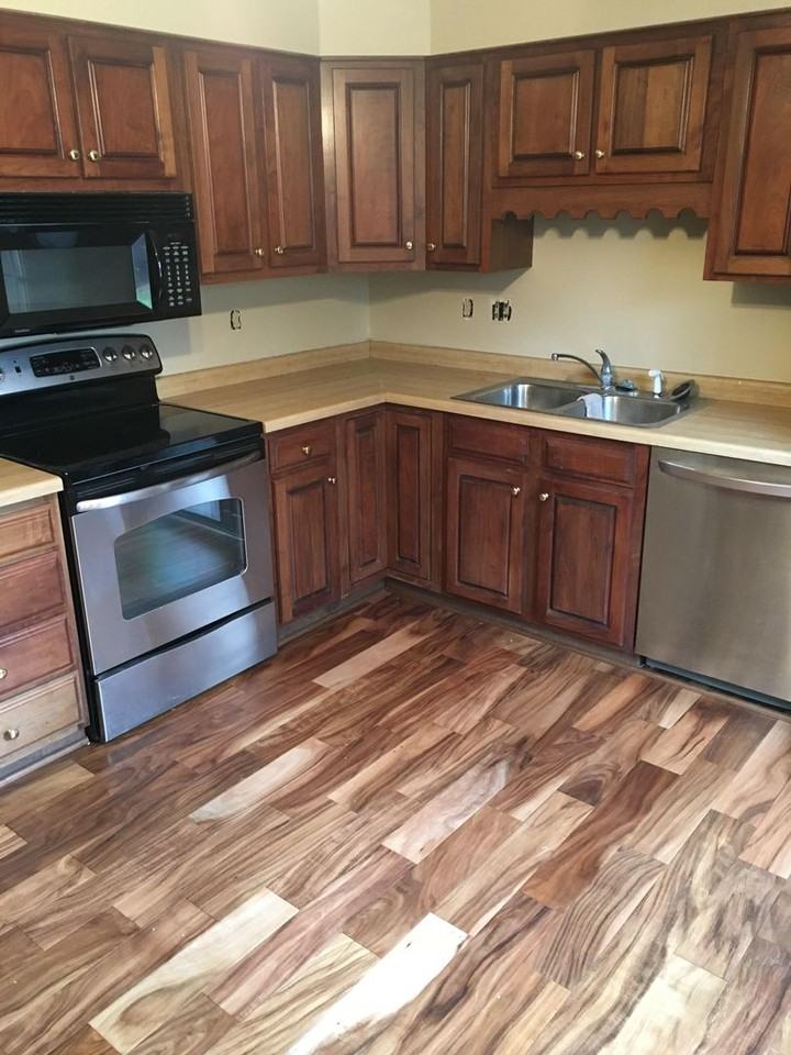 519 Wildwood Rd - Photo 7 of 17