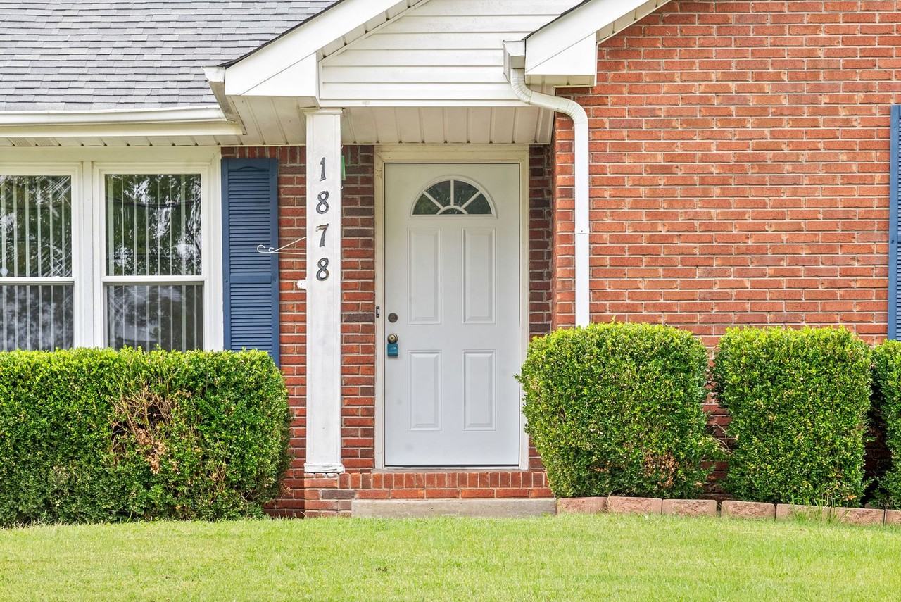 1878 Crestmont Ct - Photo 2 of 23