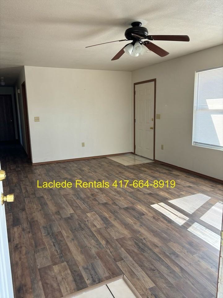 1201 Lake Dr - Photo 3 of 8