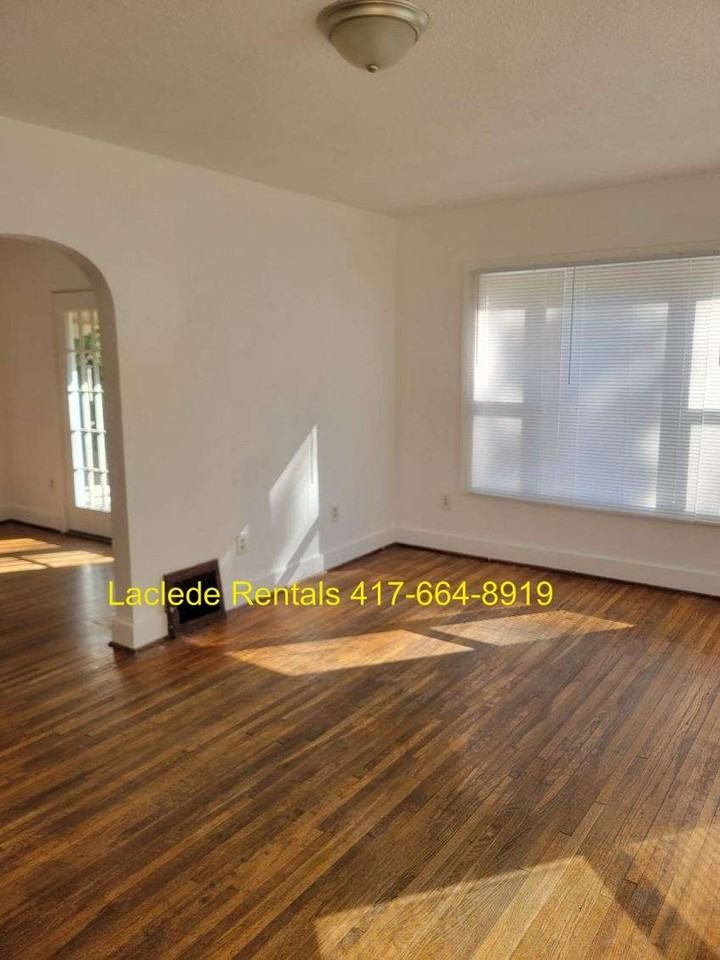 794 Washington Ct - Photo 2 of 10