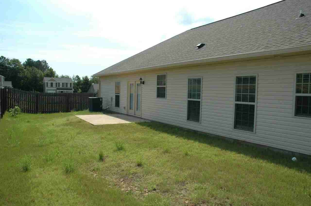 105 Sheila St - Photo 2 of 10